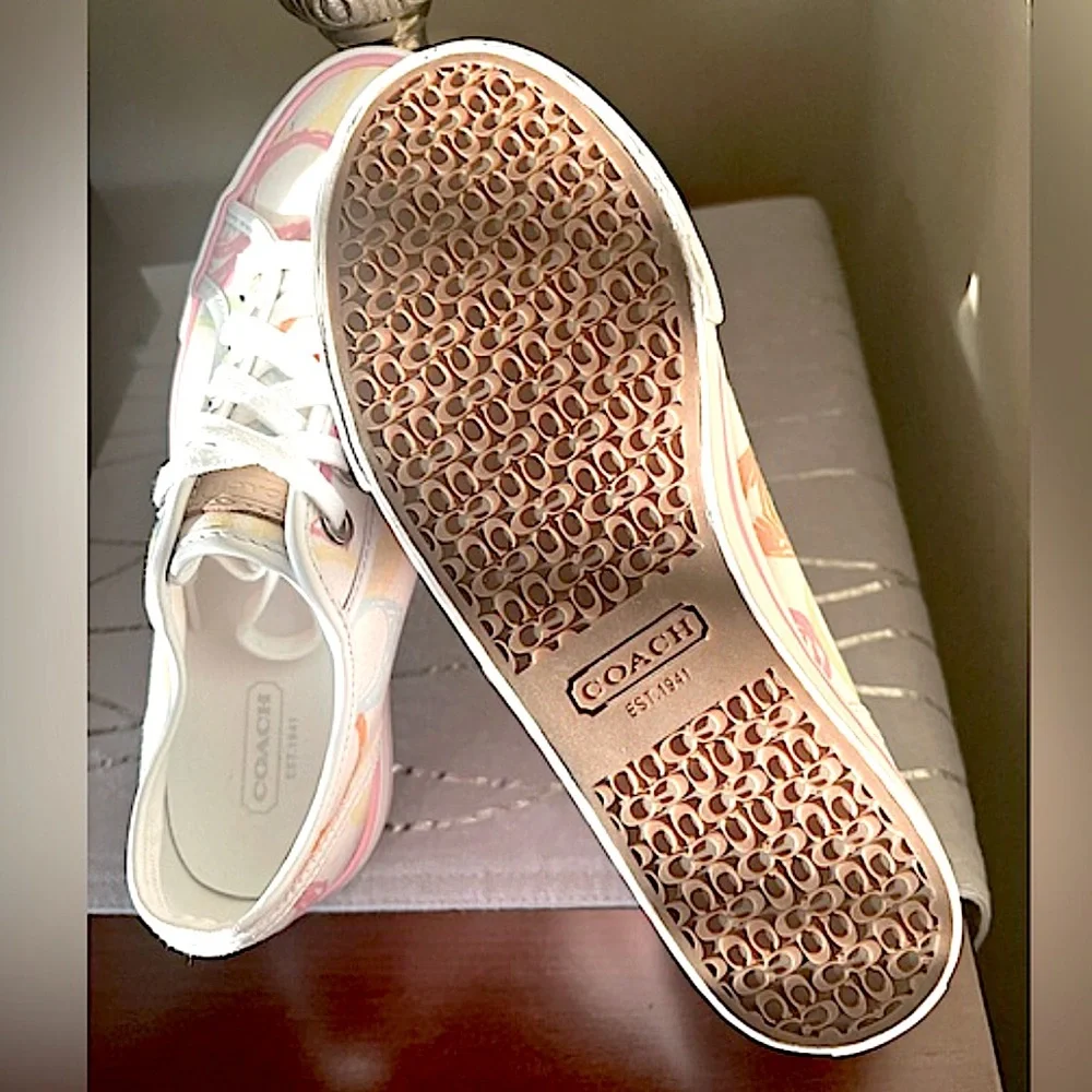 Coach Dee Pastel Signature Cs Logo Sneakers - Picture 7 of 9